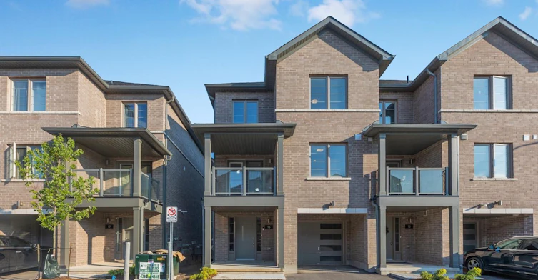 16-205 West Oak Trail, Kitchener, ON, N2R 1R4
