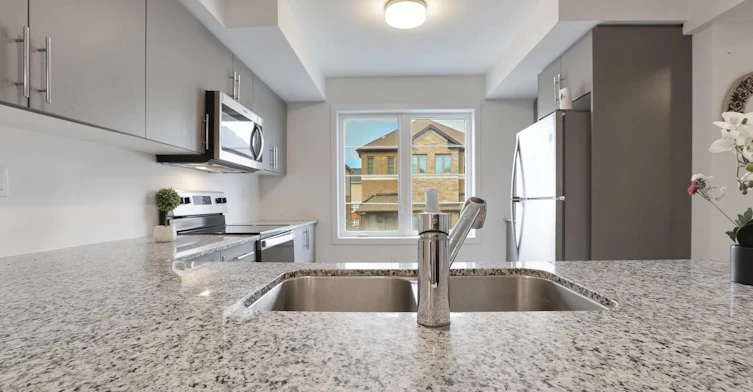 16-205 West Oak Trail, Kitchener, ON, N2R 1R4 - 25