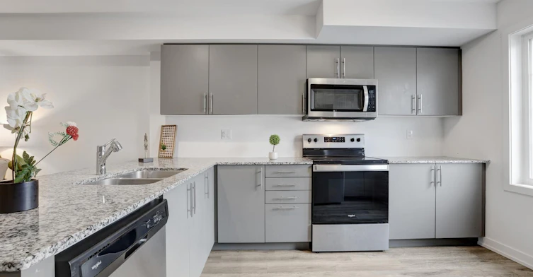 16-205 West Oak Trail, Kitchener, ON, N2R 1R4 - 5