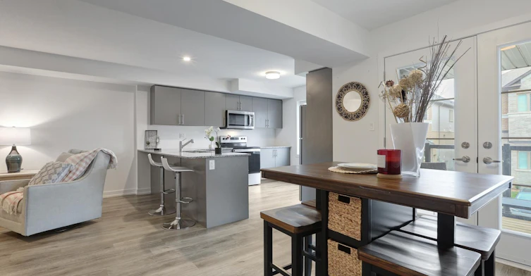 16-205 West Oak Trail, Kitchener, ON, N2R 1R4 - 10