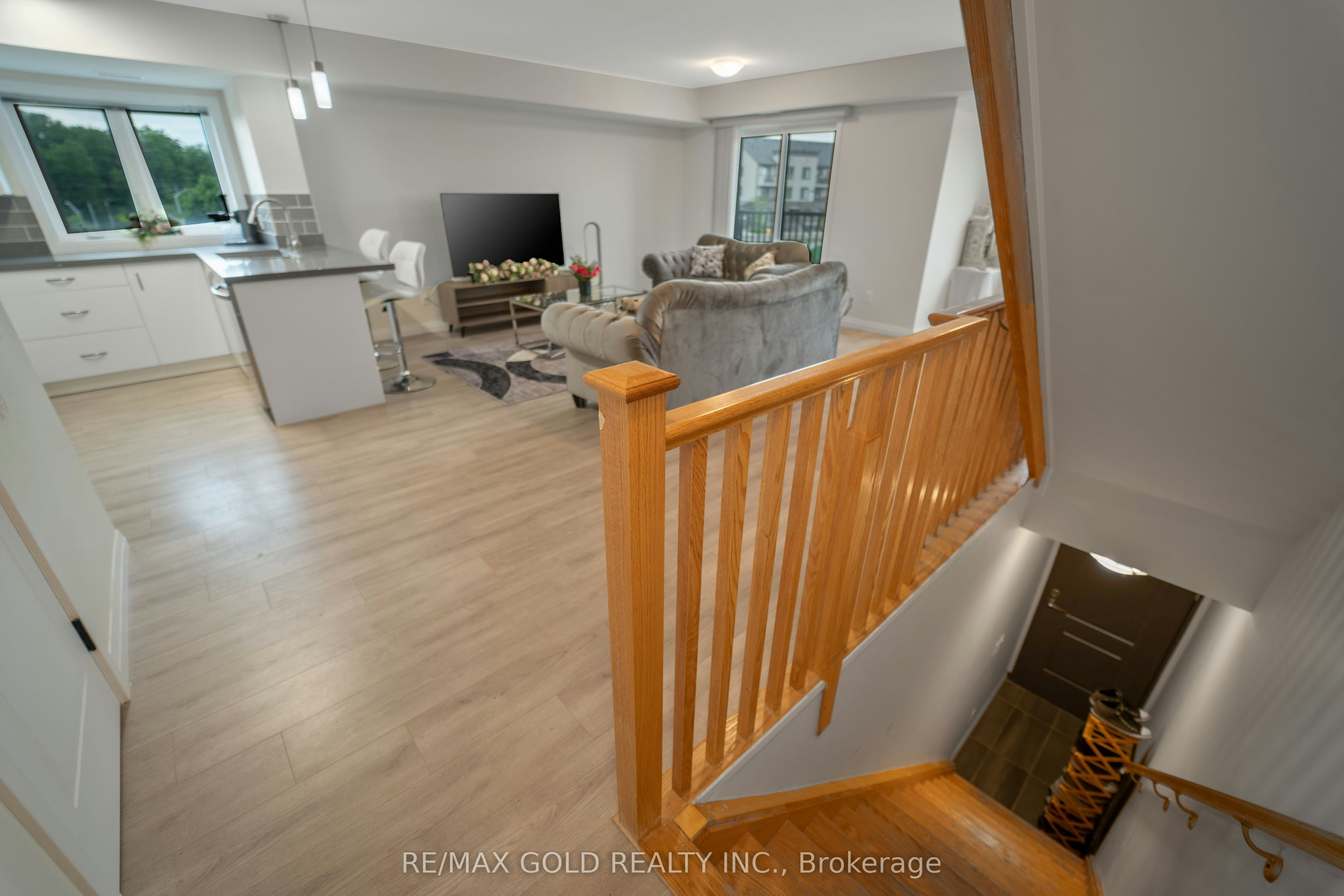 C33-370 Fisher Mills Road, Cambridge, ON, N3C 0G8 - 5