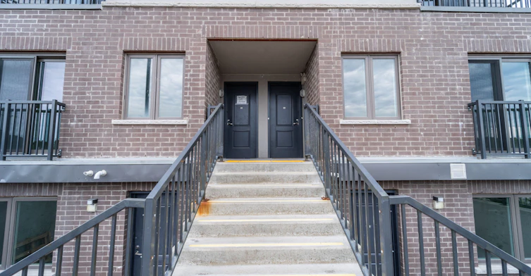 C33-370 Fisher Mills Road, Cambridge, ON, N3C 0G8 - 2