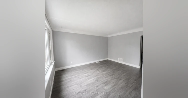 Main & 2nd-53 Shadyside Avenue, Hamilton, ON, L8V 3E2 - 4