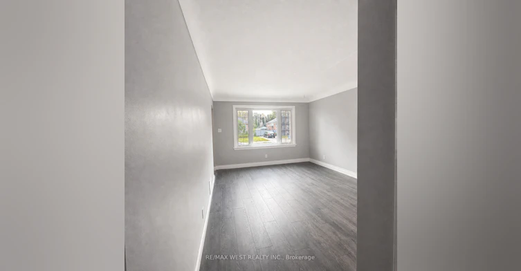 Main & 2nd-53 Shadyside Avenue, Hamilton, ON, L8V 3E2 - 2