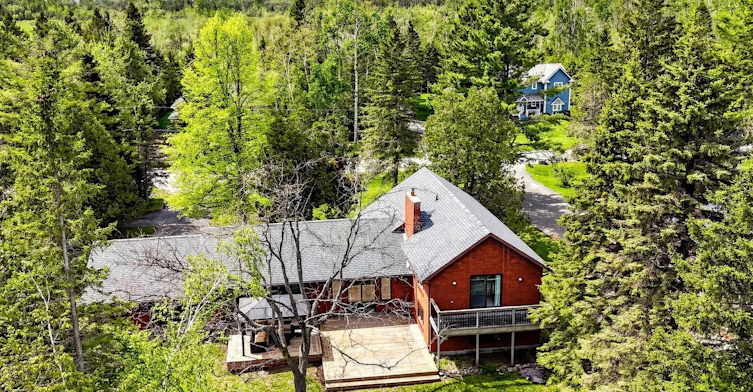 44 Pinewood Boulevard, Kawartha Lakes, ON, K0M 2T0 - 46