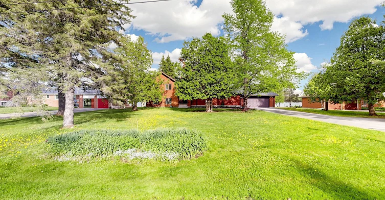 44 Pinewood Boulevard, Kawartha Lakes, ON, K0M 2T0 - 2