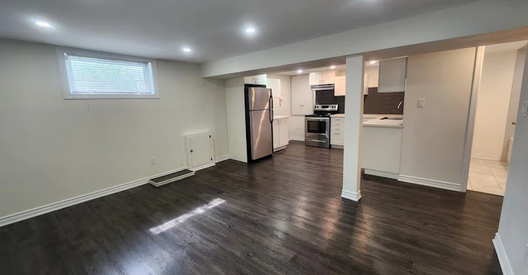 Lower-18 Greeningdon Drive, Hamilton, ON, L9A 3A7 - 6