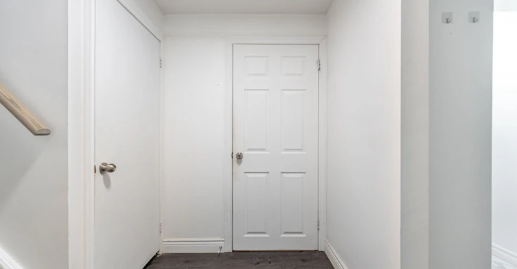 Main-406 Tamarack Drive, Waterloo, ON, N2L 4G6 - 6