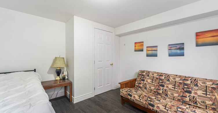 Main-406 Tamarack Drive, Waterloo, ON, N2L 4G6 - 10
