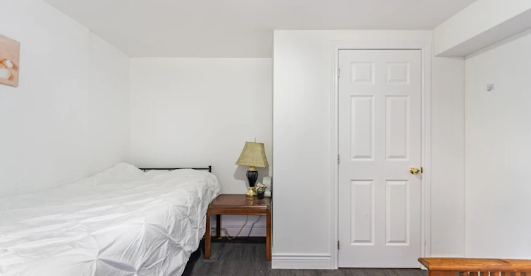 Main-406 Tamarack Drive, Waterloo, ON, N2L 4G6 - 9