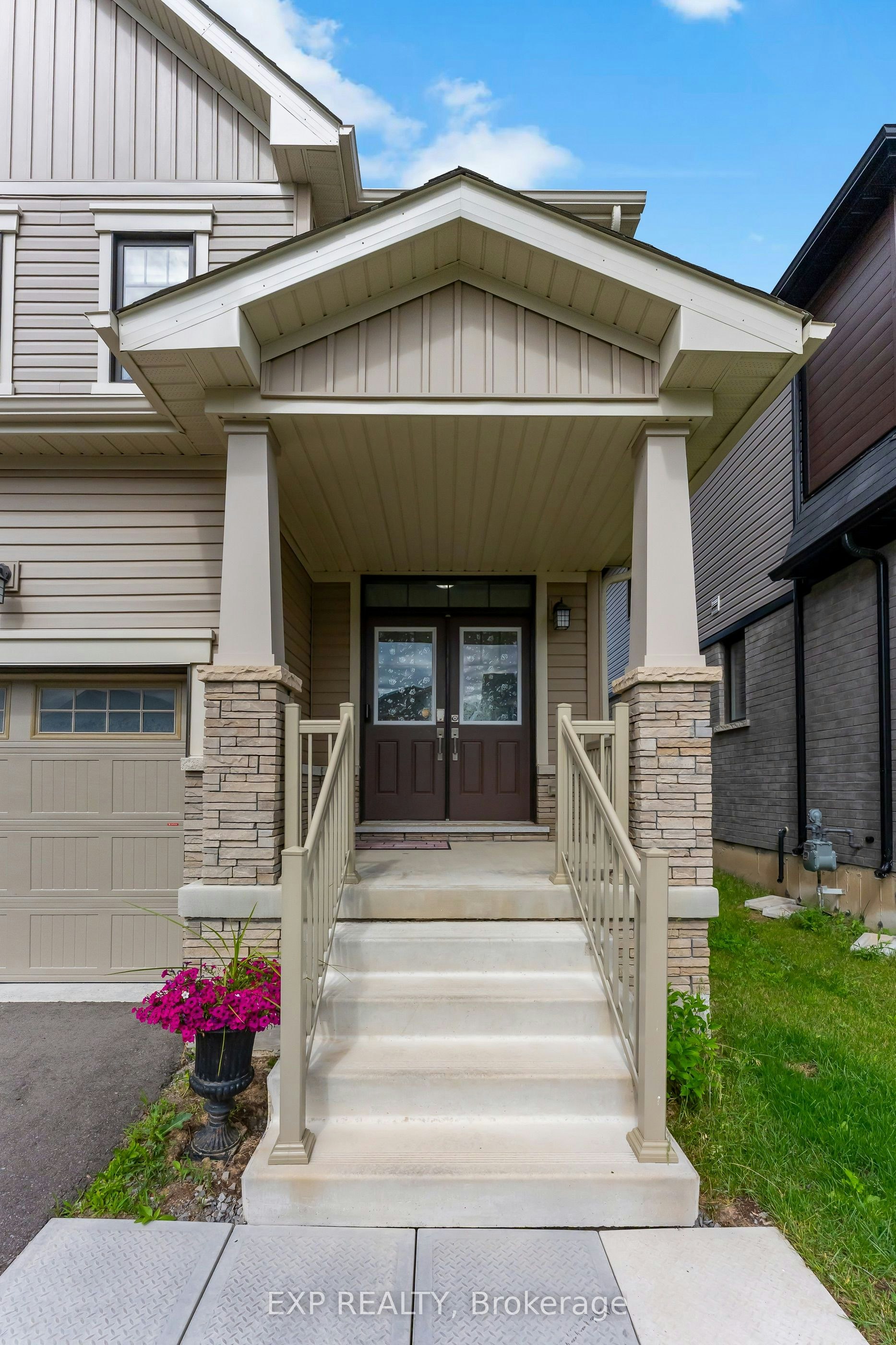 65 Ever Sweet Way, Thorold, ON, L2V 0K8