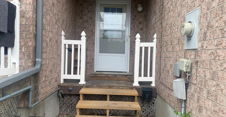 135 Activa Avenue, Kitchener, ON, N2E 3T3 - 3