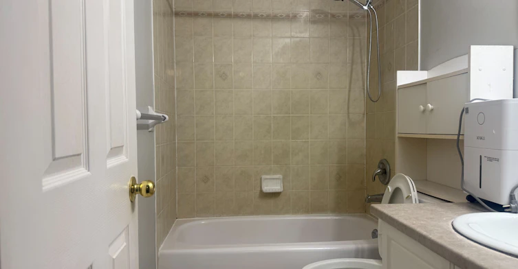 135 Activa Avenue, Kitchener, ON, N2E 3T3 - 13