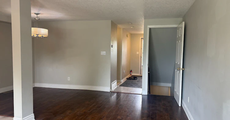 135 Activa Avenue, Kitchener, ON, N2E 3T3 - 8