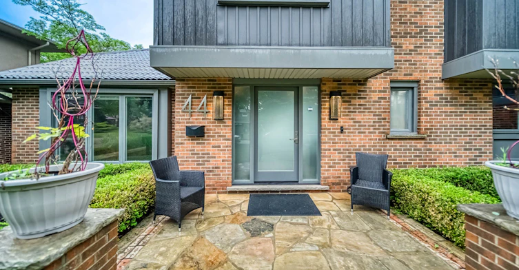 44 Royal Henley Boulevard, St. Catharines, ON, L2N 4S1 - 6