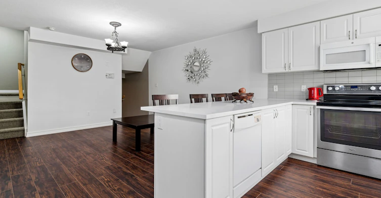 74-701 Homer Watson Boulevard, Kitchener, ON, N2C 0A5 - 4