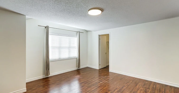 402 Lausanne Crescent, Waterloo, ON, N2T 2X6 - 18