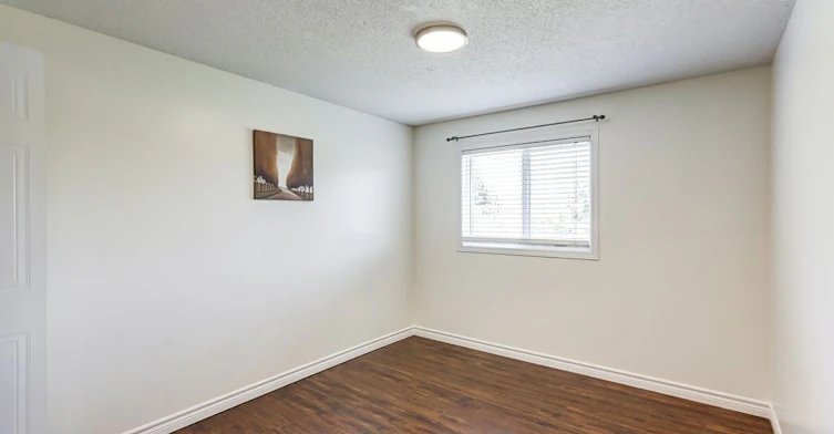 402 Lausanne Crescent, Waterloo, ON, N2T 2X6 - 24