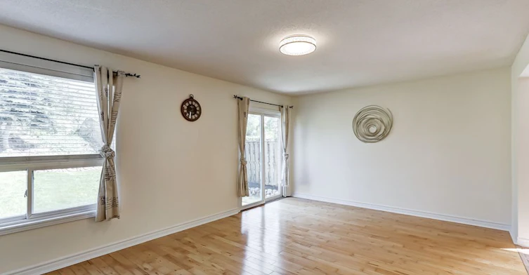 402 Lausanne Crescent, Waterloo, ON, N2T 2X6 - 6