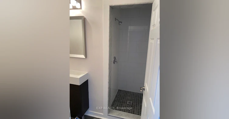 Main-70 Proctor Boulevard, Hamilton, ON, L8M 2M4 - 5
