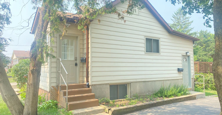 58A Fifth Avenue, Kitchener, ON, N2C 1P4 - 2