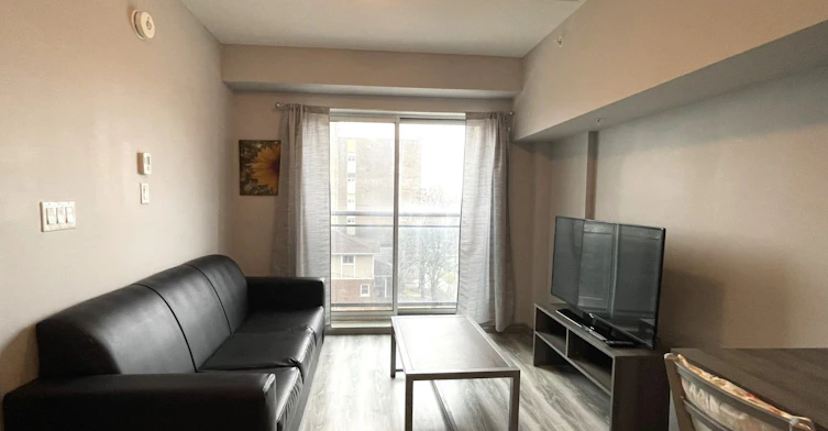 B302-275 Larch Street, Waterloo, ON, N2L 3R2 - 11
