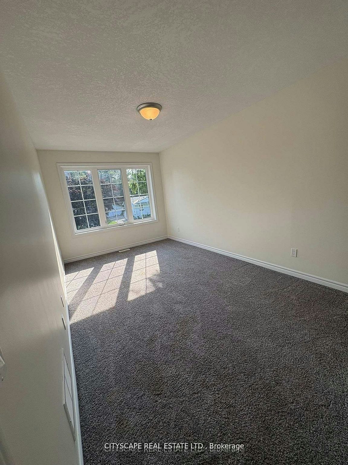16-10.5 Dufferin Street, Norwich, ON, N0J 1P0 - 9