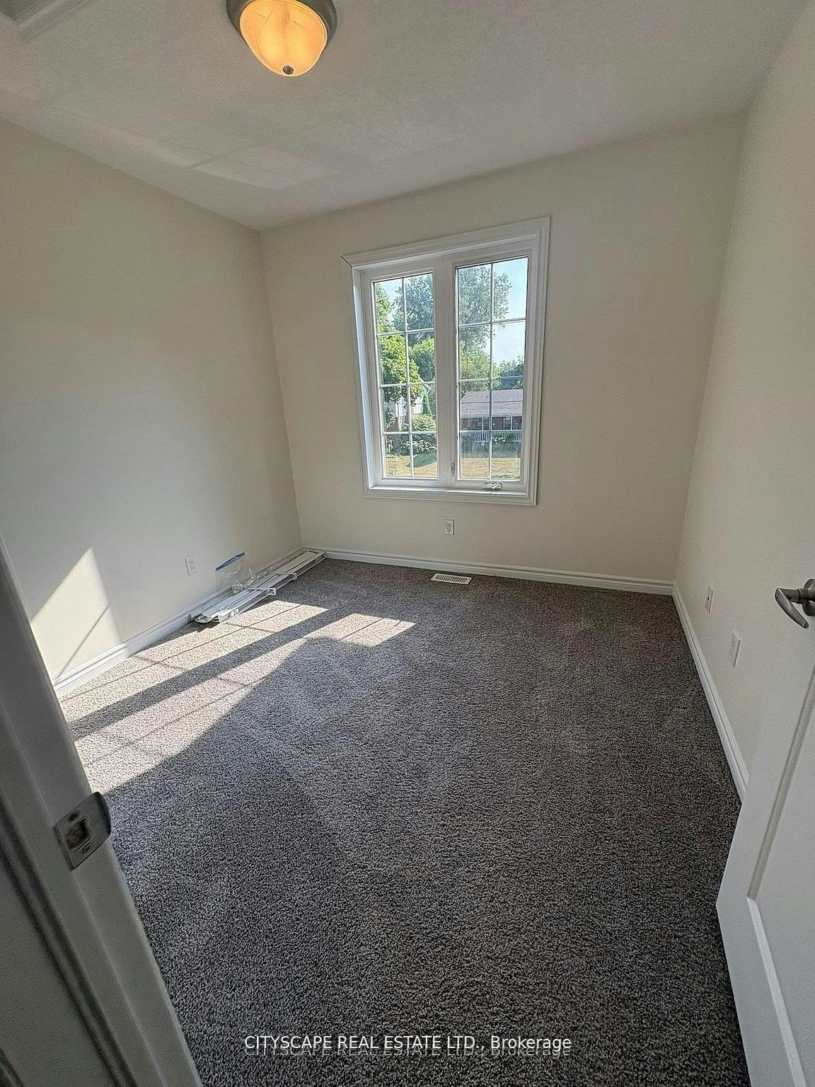 16-10.5 Dufferin Street, Norwich, ON, N0J 1P0 - 10