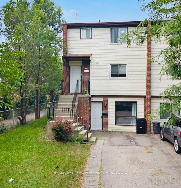 421 Bairstow Crescent, Waterloo, ON, N2K 2H7