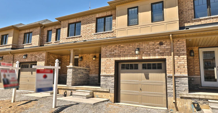 7 Pagebrook Crescent, Hamilton, ON, L8J 0K7