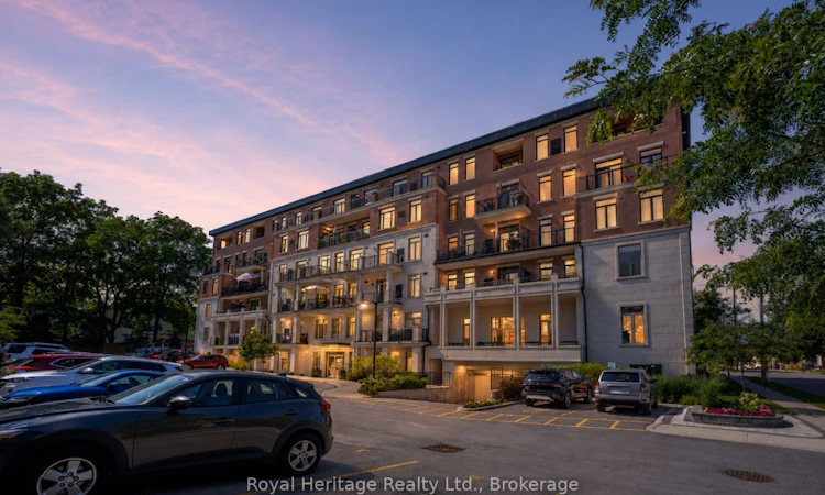 412-135 Orr Street
