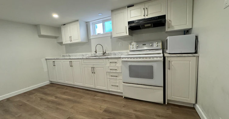 LOWER-950 Queens Boulevard, Kitchener, ON, N2M 1B4 - 7