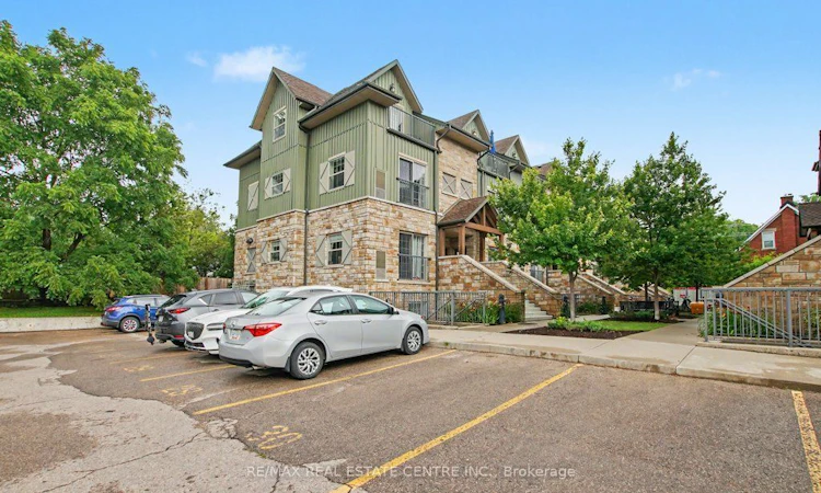 B105-112 Union Street E