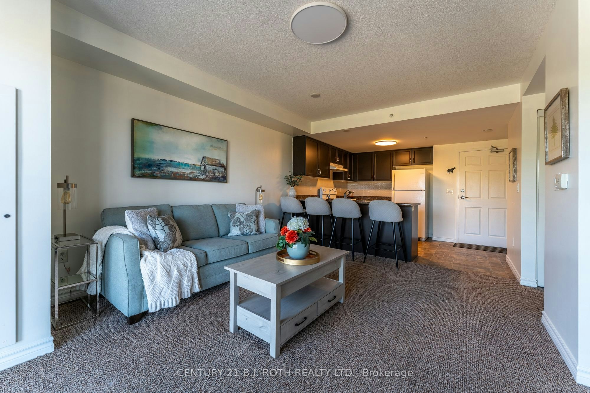 403-67 Kingsbury Square, Guelph, ON, N1L 0L3