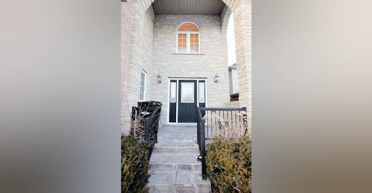 230 Doon Mills Drive, Kitchener, ON, N2P 2R8 - 2