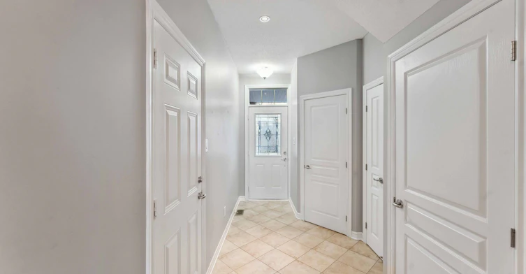 130 Tandalee Crescent, Ottawa, ON, K2M 0A1 - 2