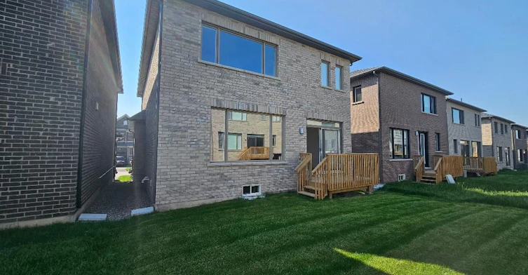18 Tyler Avenue, Erin, ON, N0B 1T0 - 2