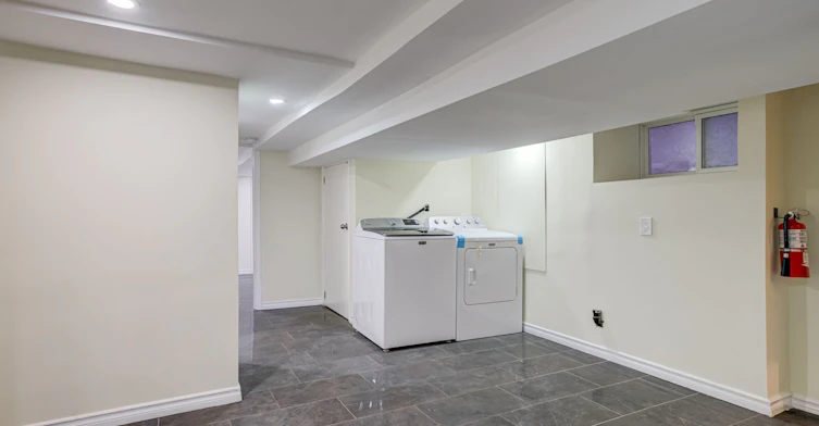 Bsmt-212 Wellington Street N, Hamilton, ON, L8L 5A5 - 4