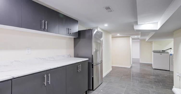 Bsmt-212 Wellington Street N, Hamilton, ON, L8L 5A5 - 10