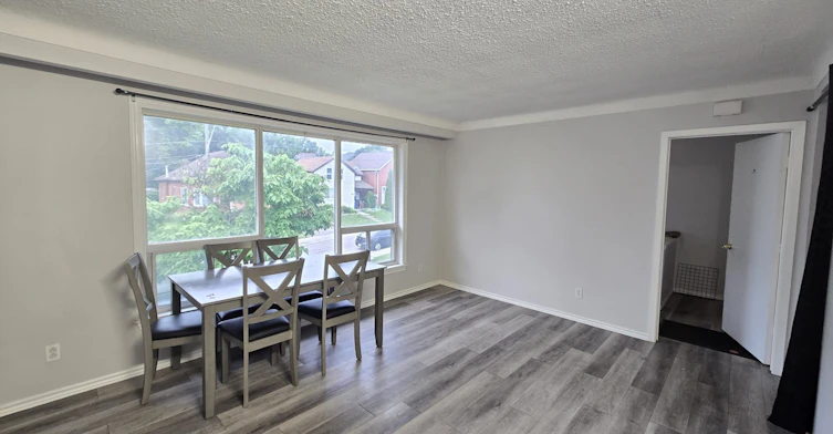 3-9 Park Avenue, Brantford, ON, N3S 5G9 - 2