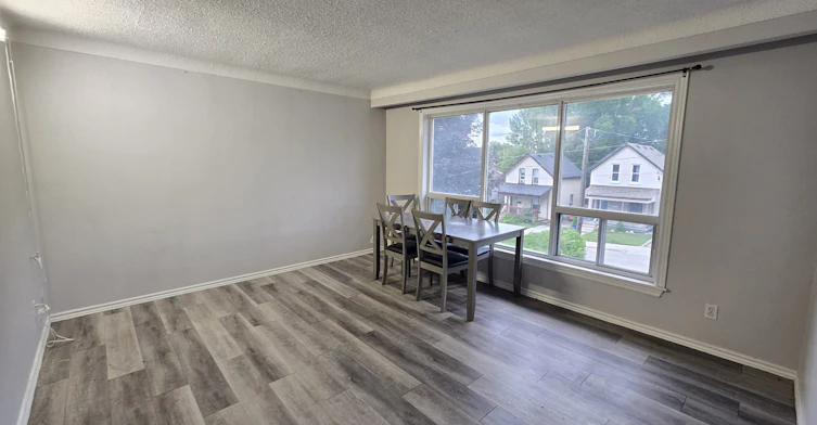 3-9 Park Avenue, Brantford, ON, N3S 5G9