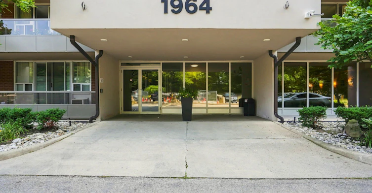 1107-1964 Main Street W, Hamilton, ON, L8S 1J5 - 43