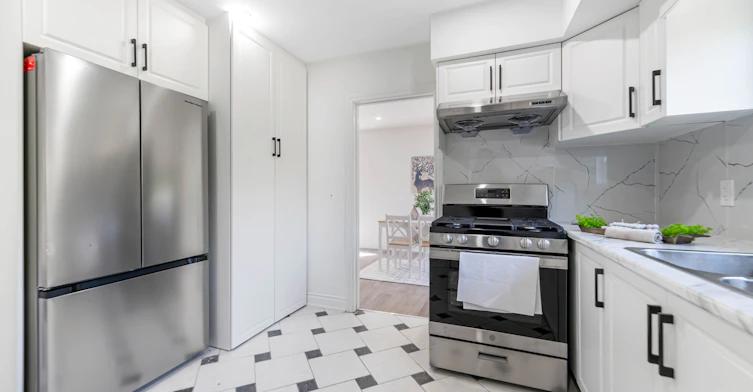 Main Unit-1487 Beckworth Avenue, London, ON, N5V 2K8 - 12