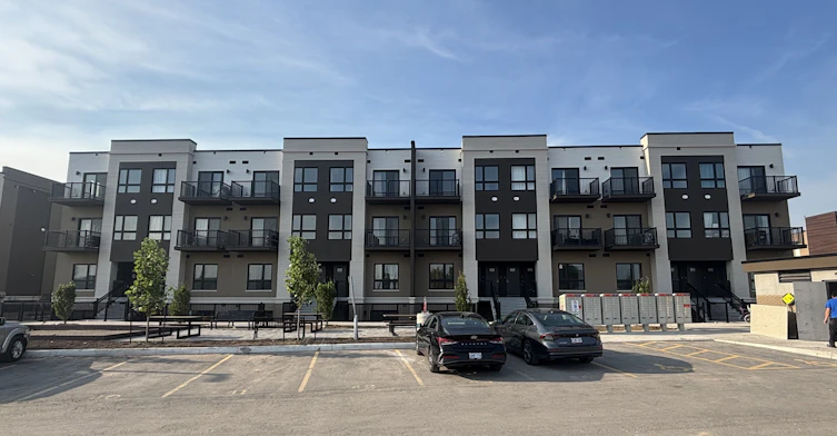 Q32-25 Palace Street, Kitchener, ON, N2E 3M6