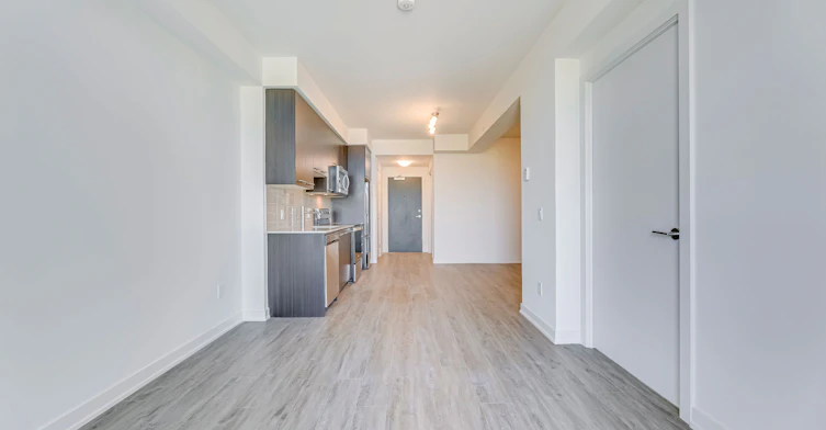 1103-385 Winston Road, Grimsby, ON, L3M 0J3 - 5