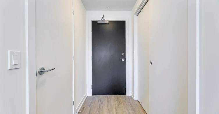 1103-385 Winston Road, Grimsby, ON, L3M 0J3 - 18