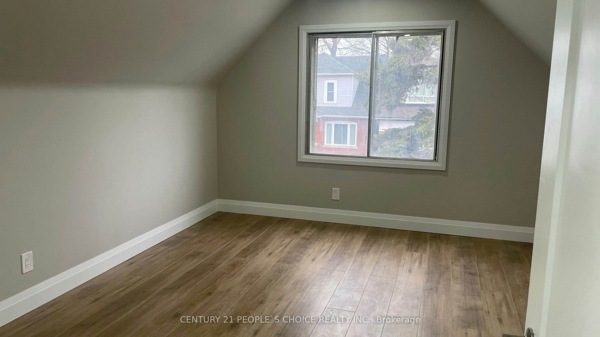 136 Edgemont Street N, Hamilton, ON, L8H 4E1 - 26