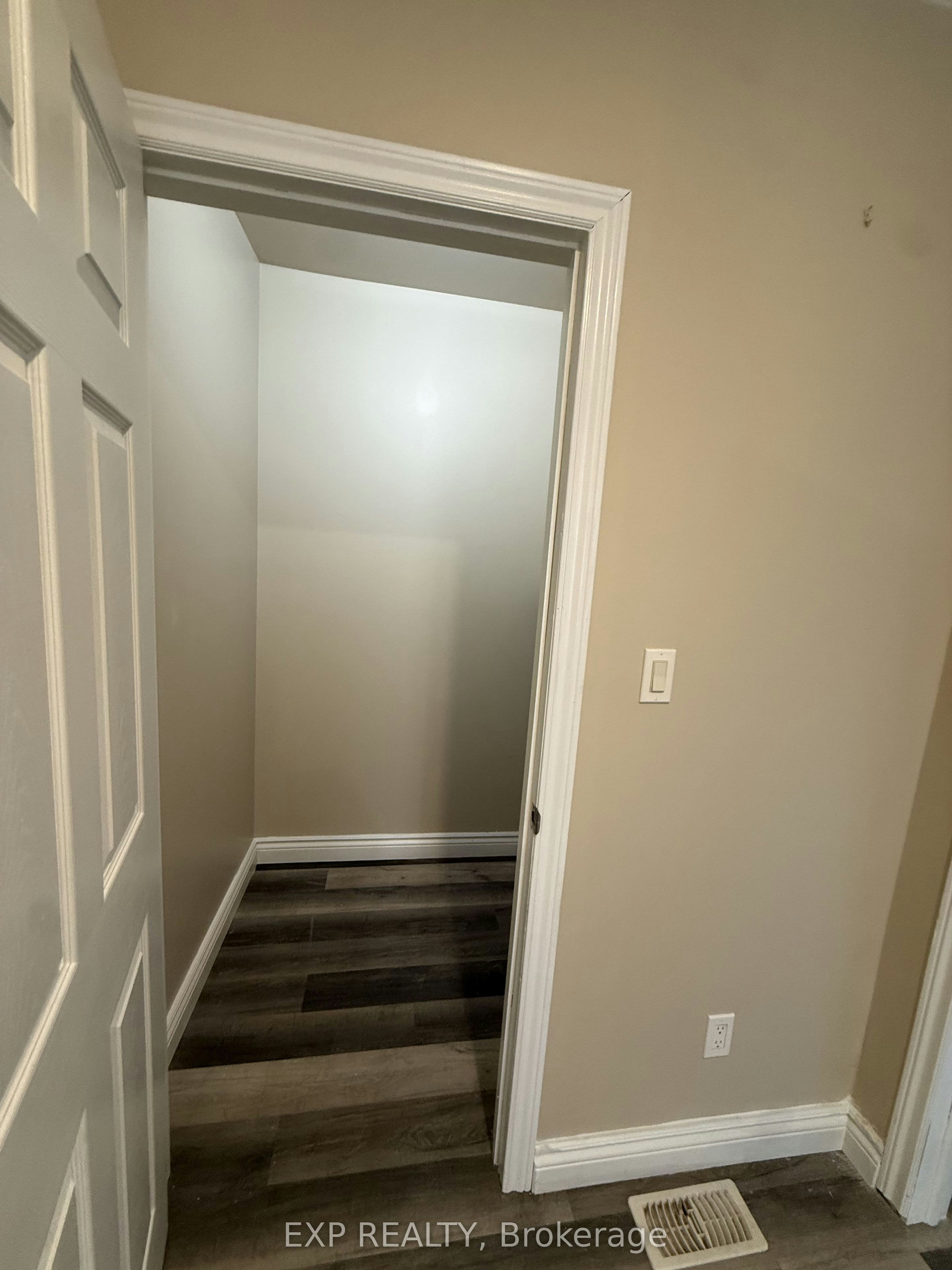 33 Concord Avenue, St. Catharines, ON, L2M 5N5 - 6