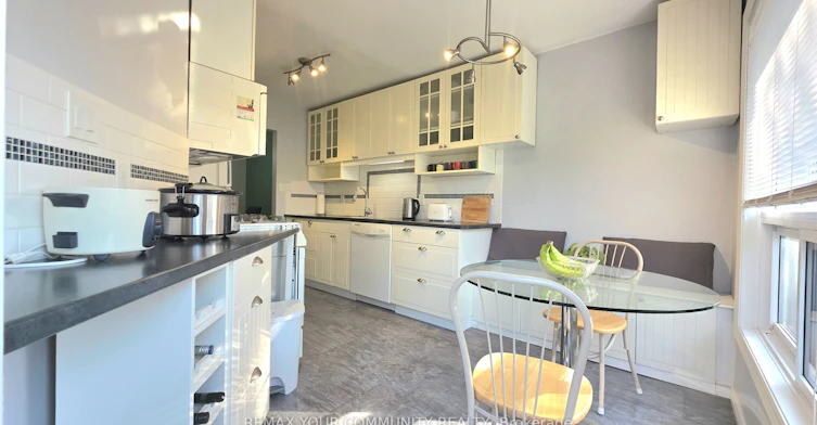 19-210 Highland Crescent, Kitchener, ON, N2M 5H7 - 11