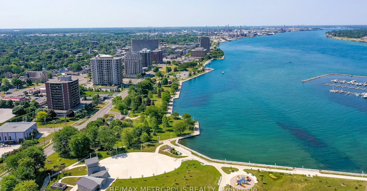 Upper-182 Front Street N, Sarnia, ON, N7T 5S3 - 31